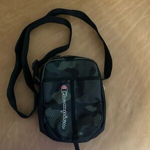 Champion crossbody